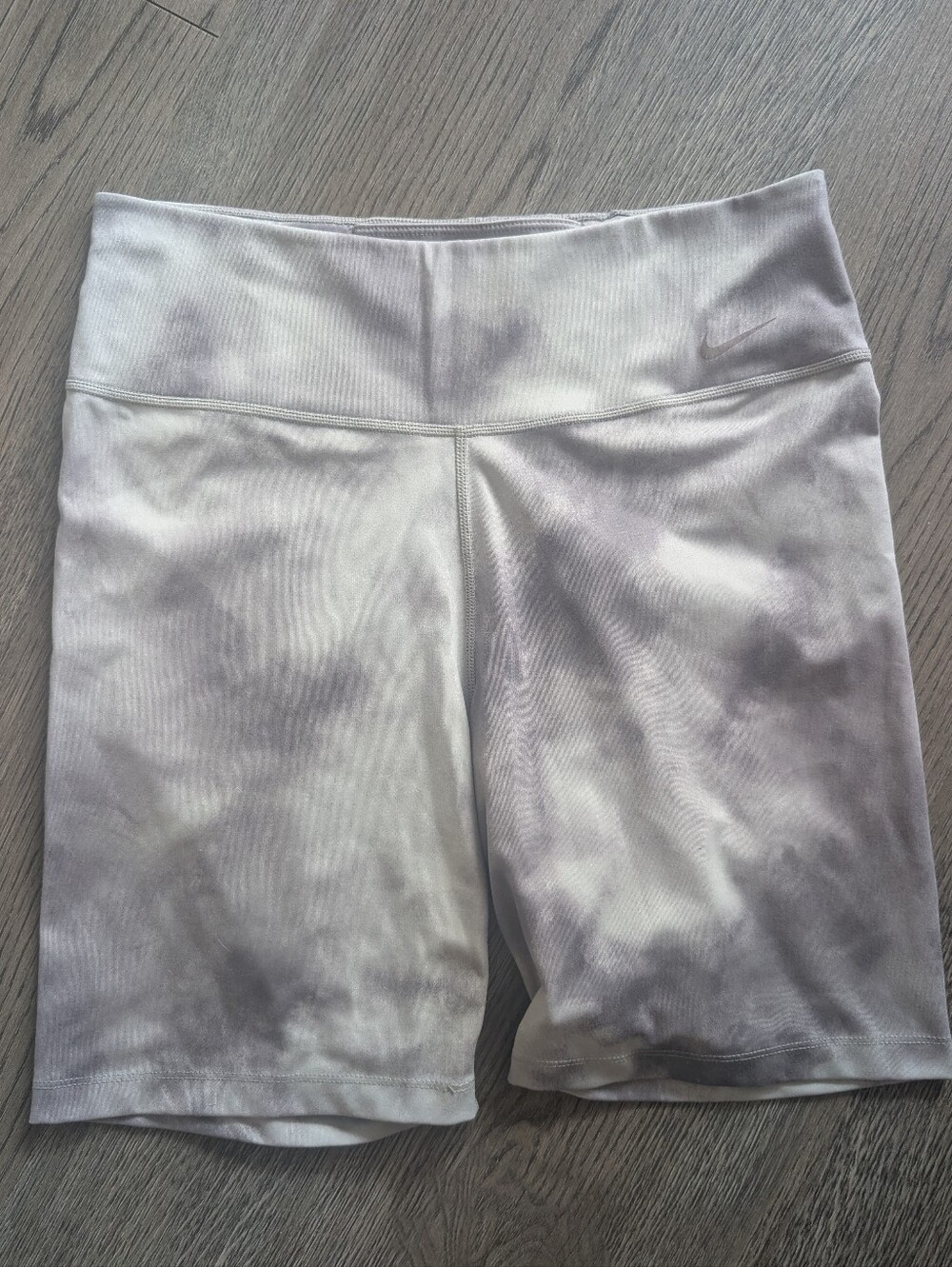 Nike (M) Gray Tie-Dye High-Rise Bike Shorts